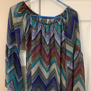 Multi colored comfortable dress shirt sz medium